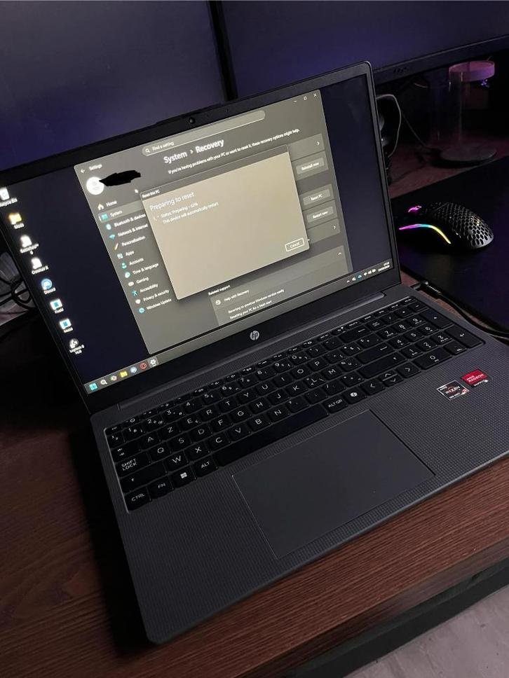 Ordinateur portable HP 15,6 pouces, Informatique & Logiciels, Ordinateurs portables Windows, Comme neuf, 15 pouces, SSD, 3 à 4 Ghz