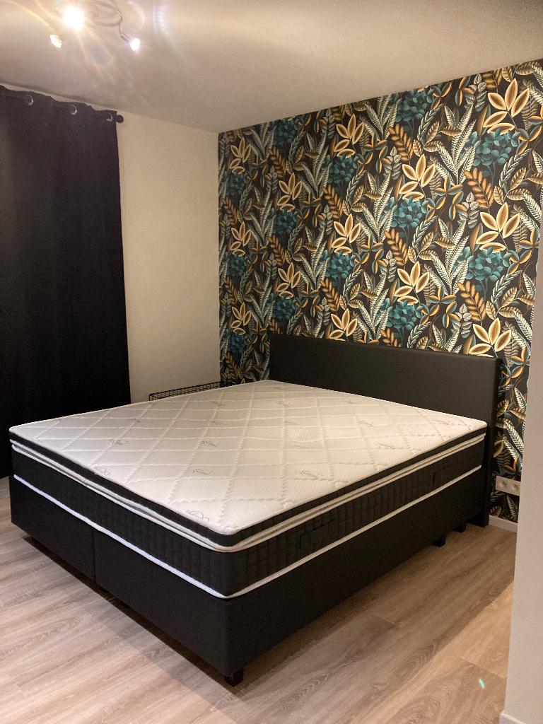 Dubbele Boxspring, Huis en Inrichting, Slaapkamer | Boxsprings, Gebruikt, Overige maten, Tweepersoons, Zwart, Ophalen