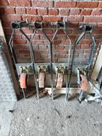 Zware zwenkwielen, Ophalen