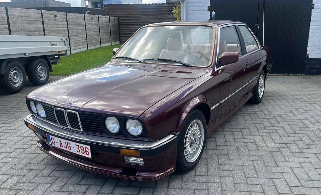 BMW e30 320i 2deurs van 1983, Cuir, Achat, Beige, 6 cylindres