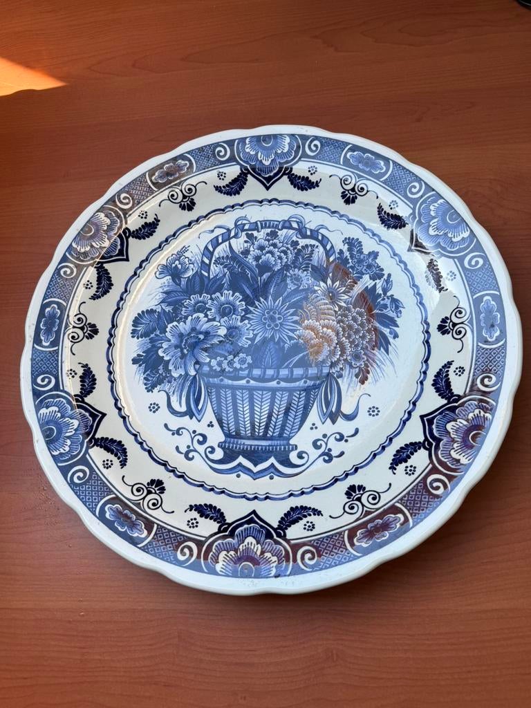 Grande assiette boch, Enlèvement