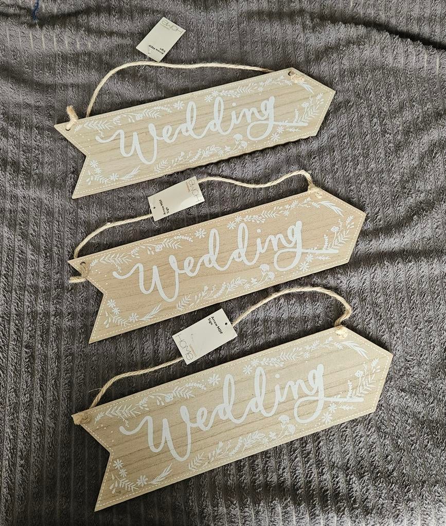 Wedding plankjes, Enlèvement