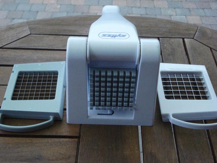 Friet- en groentesnijder Zyliss, Maison & Meubles, Cuisine | Ustensiles de cuisine, Comme neuf, Enlèvement