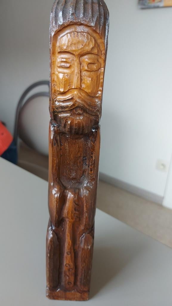 Houtsnijwerk   beeldje (petrus), Antiek en Kunst, Kunst | Beelden en Houtsnijwerken, Ophalen, Houtsnijwerk