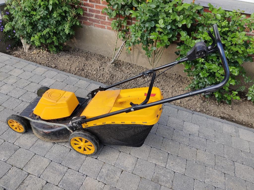 Tondeuse électrique Stiga, Jardin & Terrasse, Tondeuses à gazon, 30 à 39 cm, Enlèvement, Utilisé, Fonction de mulching