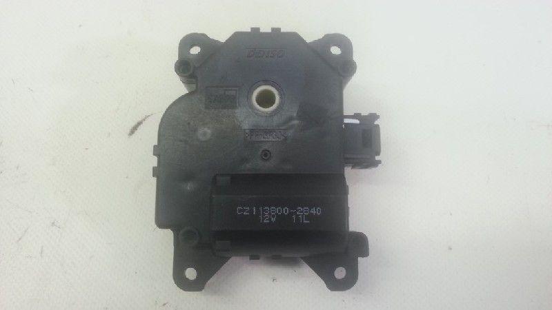 ACTIONNEUR MOTEUR VOLET CHAUFFAGE Mitsubishi Colt (Z2 / Z3), Utilisé, Mitsubishi