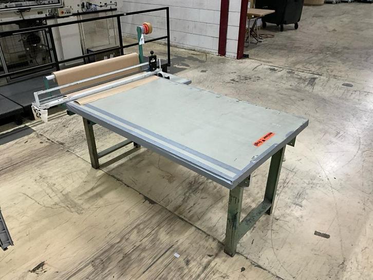 cutting table, Articles professionnels, Machines & Construction | Pièces