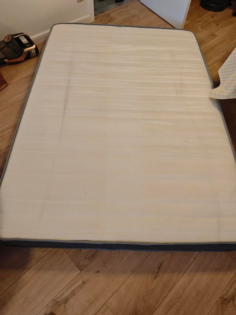 Matelas a vendre, Matelas