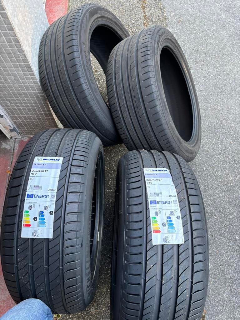 Pneus neuf michelin, Neuf, Véhicule de tourisme, Pneus été, Enlèvement