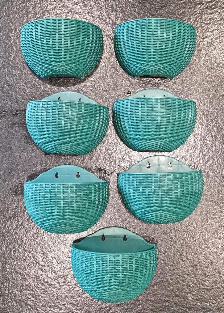 Leuke groene bloembakjes (wand) - nog 7 stuks, Tuin en Terras, Bloempotten, Nieuw, Kunststof, Minder dan 40 cm, Minder dan 25 cm