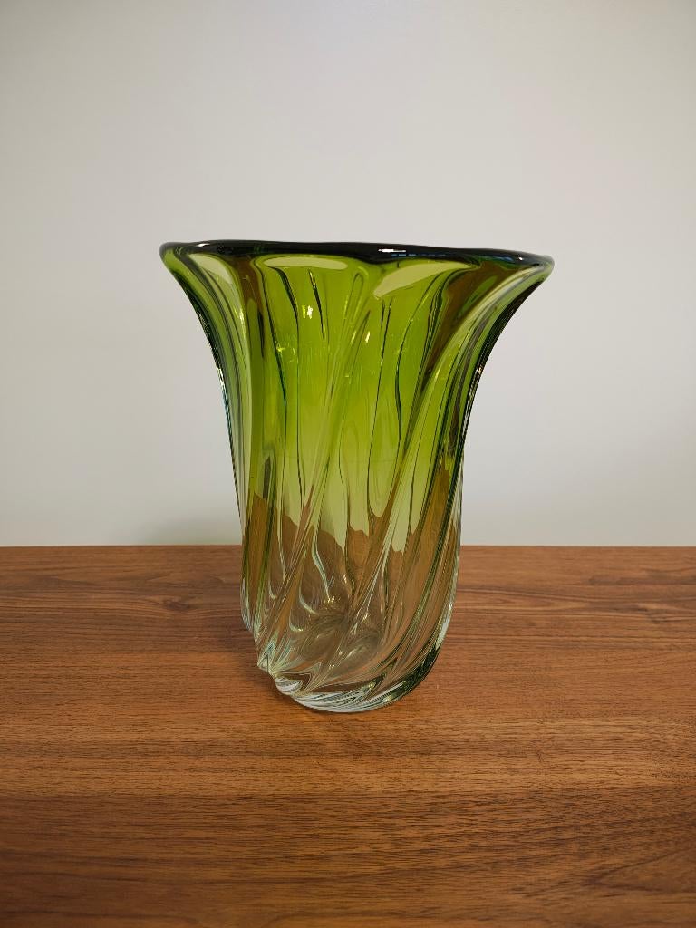 Vase Val Saint Lambert, Enlèvement