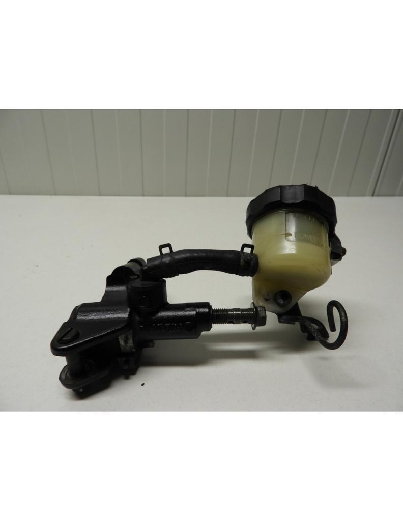 YZF1000 1995 - 2002 Yamaha Rempomp D1-42323