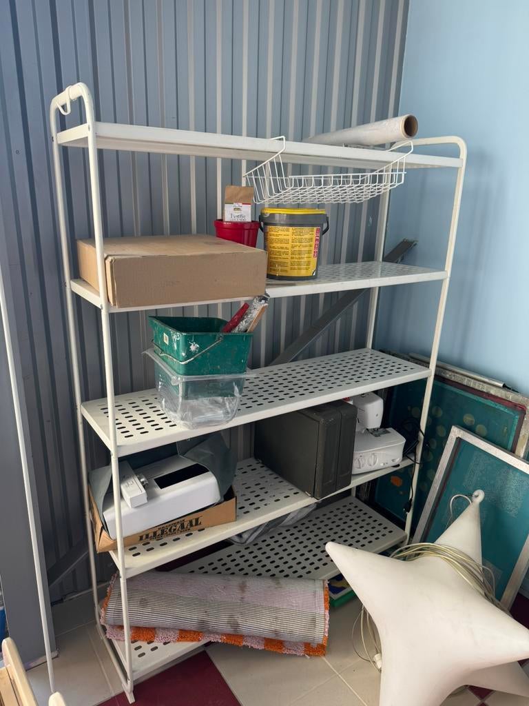 2 étagère en metal, Enlèvement, Utilisé