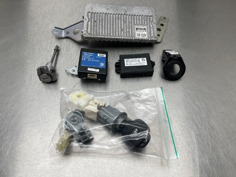 ORDINATEUR GESTION COMMUTATEUR ALLUMAGE (|8966152N60|2120007, Utilisé, Subaru