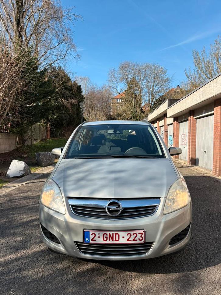 Opel zafira Avec CT, Auto's, Opel, Particulier, Zafira, Isofix, Euro 4, Stadsauto, 5 deurs, Handgeschakeld, Beige, Voorwielaandrijving