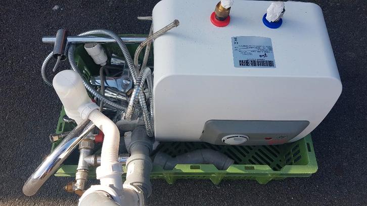 Doorstromer, Doe-het-zelf en Bouw, Sanitair, Nieuw, Wastafel, Chroom, Ophalen