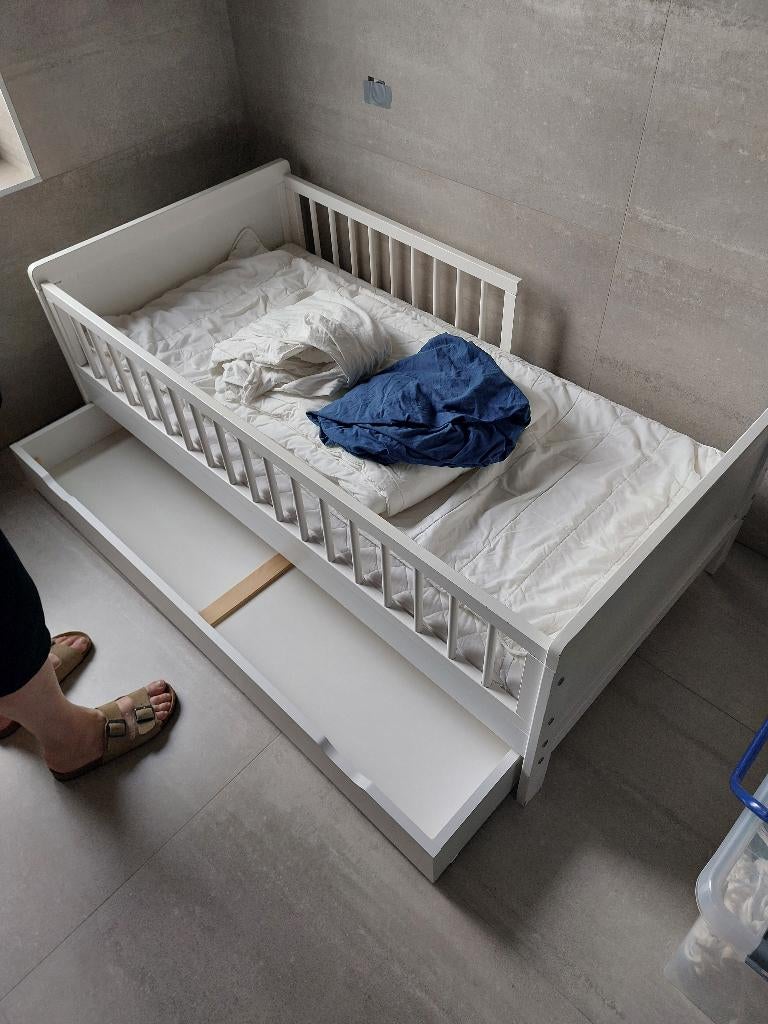 kinderbedje met beddegoed, Kinderen en Baby's, Ophalen, Zo goed als nieuw