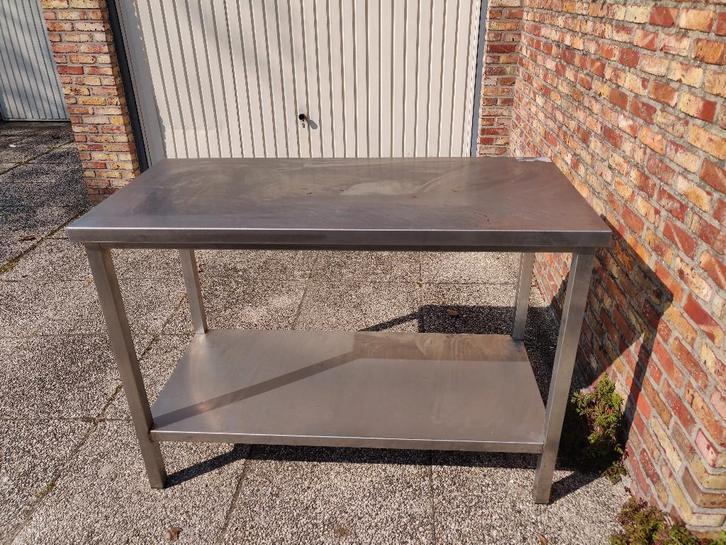 Table de travail en acier inoxydable avec étagère, Articles professionnels, Horeca | Équipement de cuisine, Mobilier en inox, Utilisé