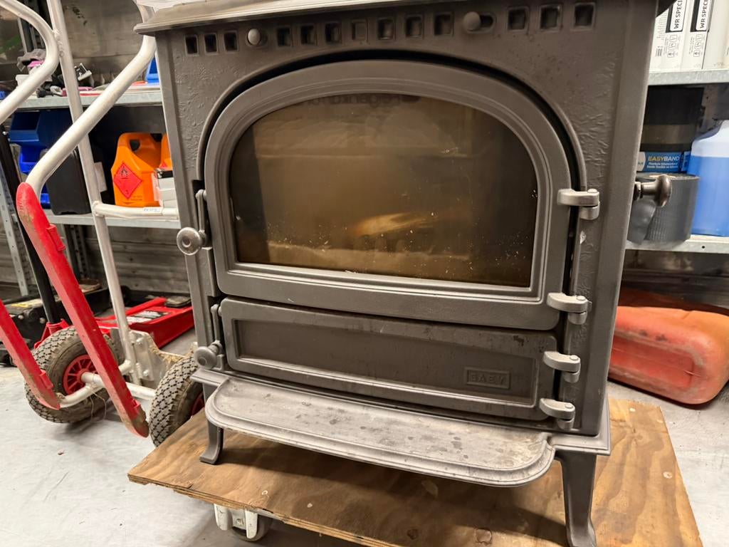 Saey hout kachel, Ophalen, Zo goed als nieuw, Hout