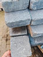 Recherche quelques m² de pavés Marlux Oceanis 15x15, Bricolage & Construction