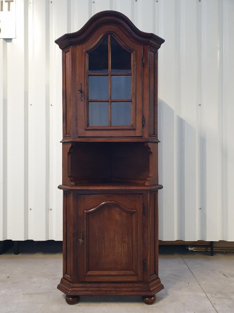 Vintage eiken hoekkast. Het kan geleverd worden., Ophalen, Gebruikt, Eikenhout, Met deur(en)