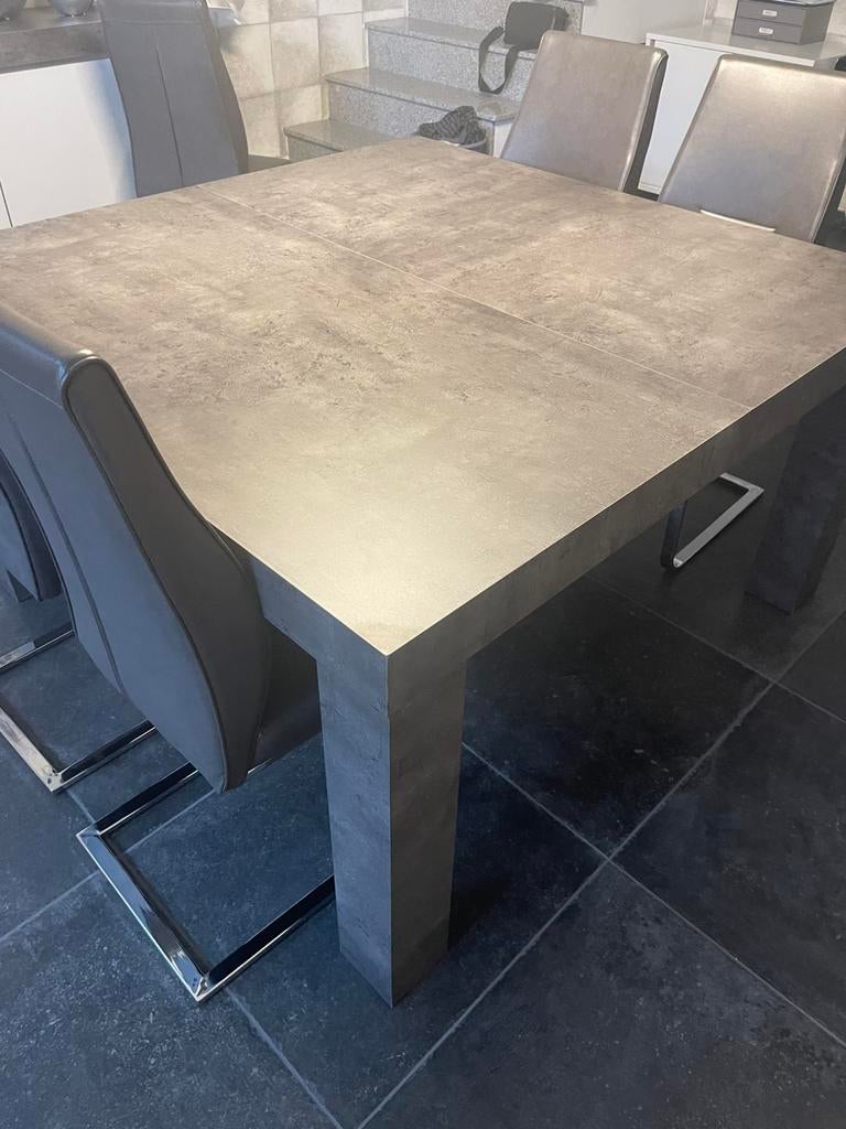 Table imitation béton ciré, Enlèvement, Comme neuf
