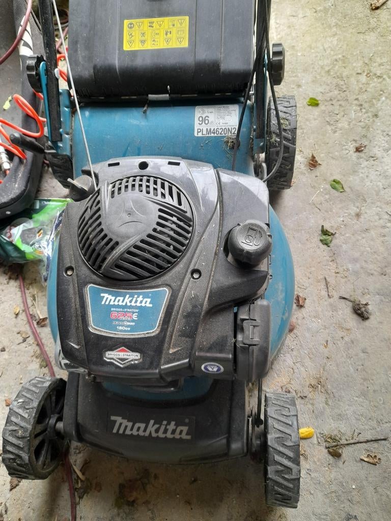 Tondeuse Makita kassy neuf