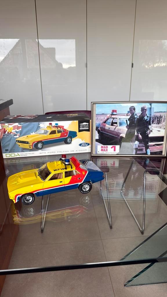 Ford Falcon XB V8 Interceptor du film Mad Max 1:18, Hobby & Loisirs créatifs, Voitures miniatures | 1:18, Comme neuf, Voiture