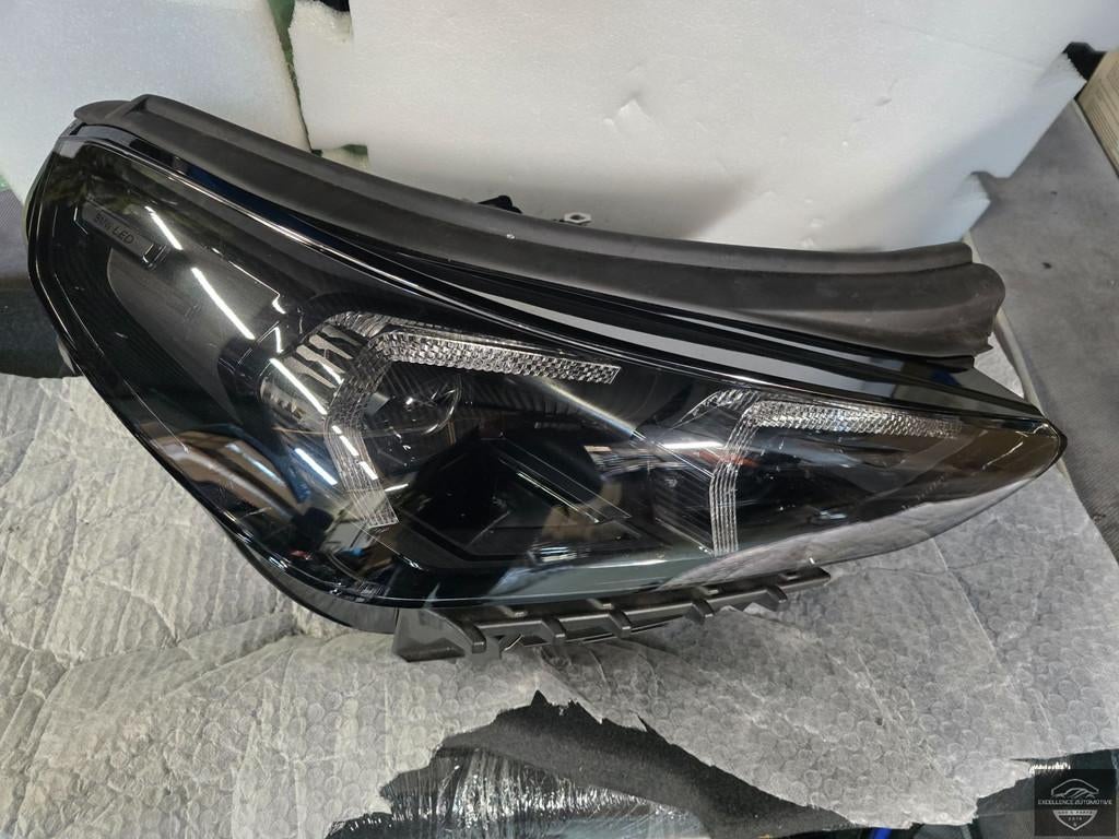 Phare avant droit Full LED pour BMW X1 U11 2022+ 5A9A236-02, Autos : Pièces & Accessoires, Petuelring 130
80788  Munich, DE, Info@bmw.de