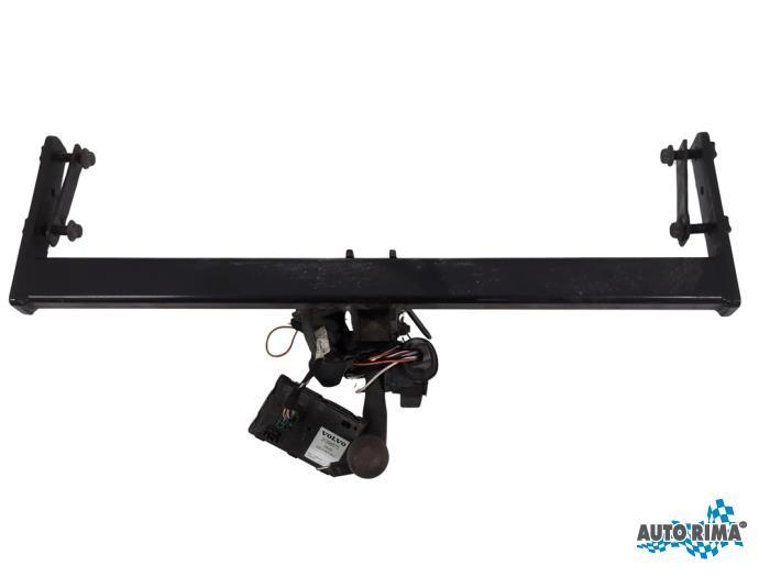 Crochet d'attelage d'un Volvo V60, -, 3 mois de garantie, -, -