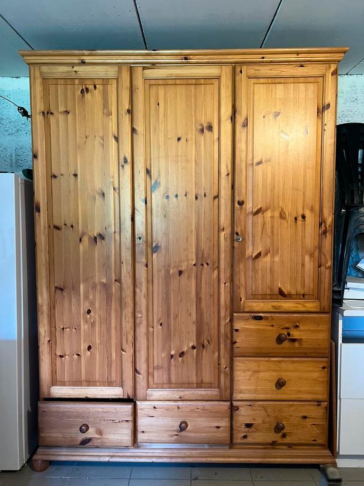 Armoire de rangement en pin, Maison & Meubles, Armoires | Penderies & Garde-robes, Comme neuf, Pin, Enlèvement