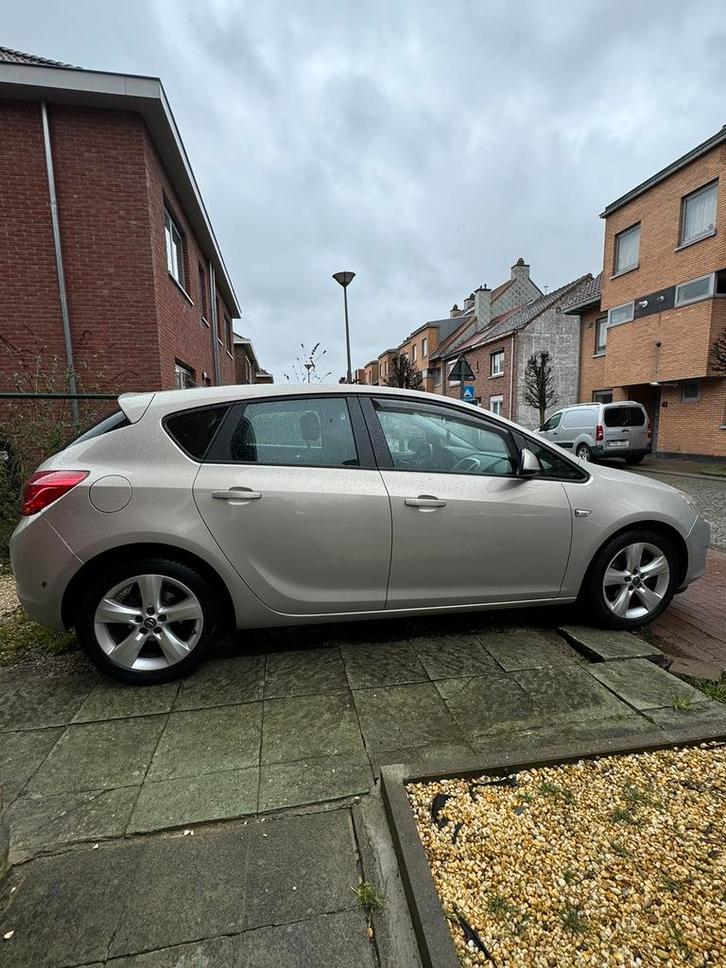 Opel Astra ( Zie Beschrijving ), Auto's, Opel, Particulier, Astra, Centrale vergrendeling, Benzine, Euro 5, Berline, 5 deurs, Handgeschakeld