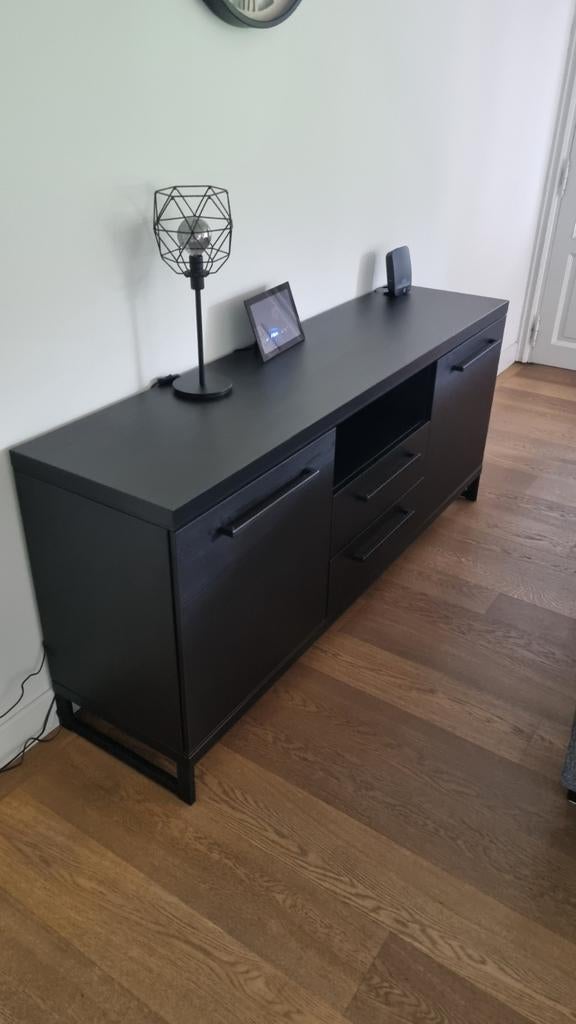 Zwarte dressoir - zo goed als nieuw, Ophalen, 150 tot 200 cm, Zo goed als nieuw, Minder dan 100 cm