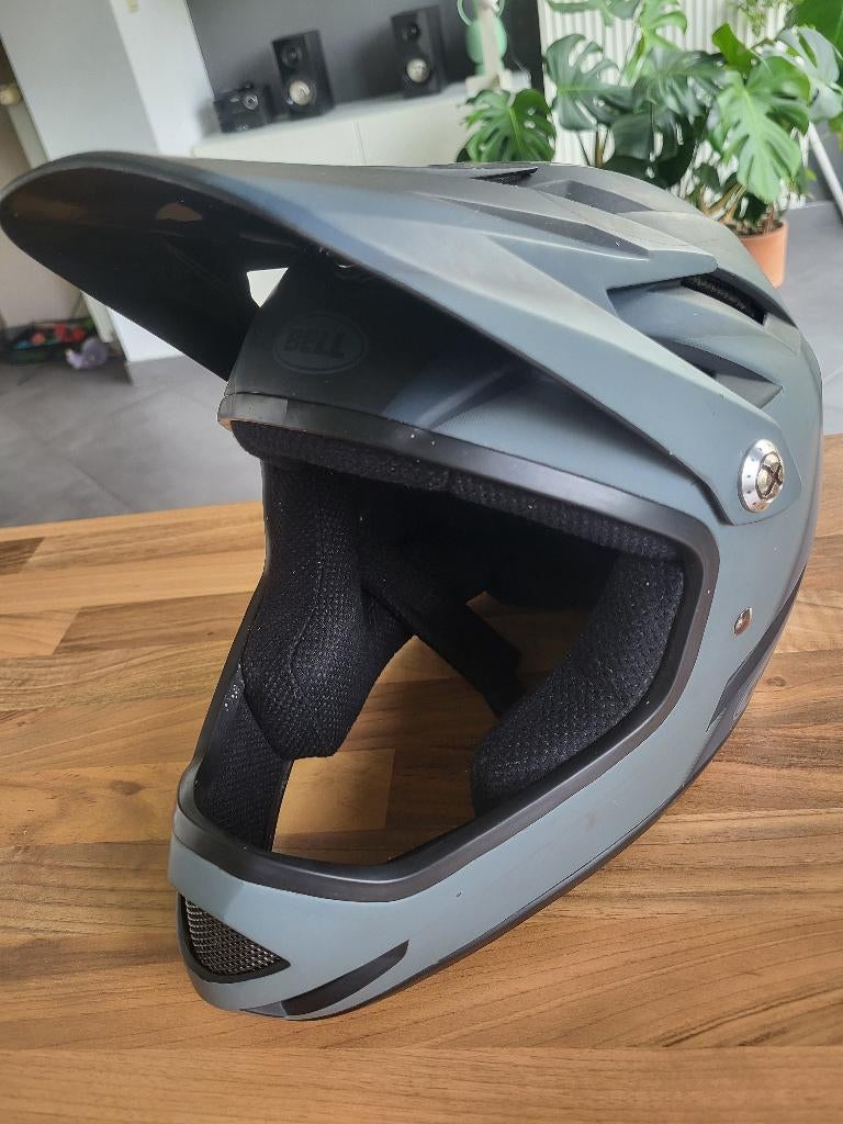 2 Casques Intégral BELL VTT ENFANT Taille M et L, Fietsen en Brommers, Fietsaccessoires | Fietshelmen, Zo goed als nieuw, Jongen