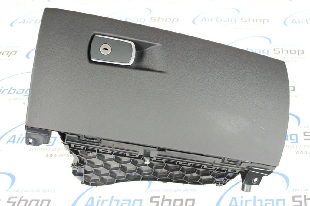 Boîte à gants noir BMW 1 serie F20 F21 (2011-2019), Autos : Pièces & Accessoires, Tableau de bord & Interrupteurs, Utilisé, Enlèvement ou Envoi