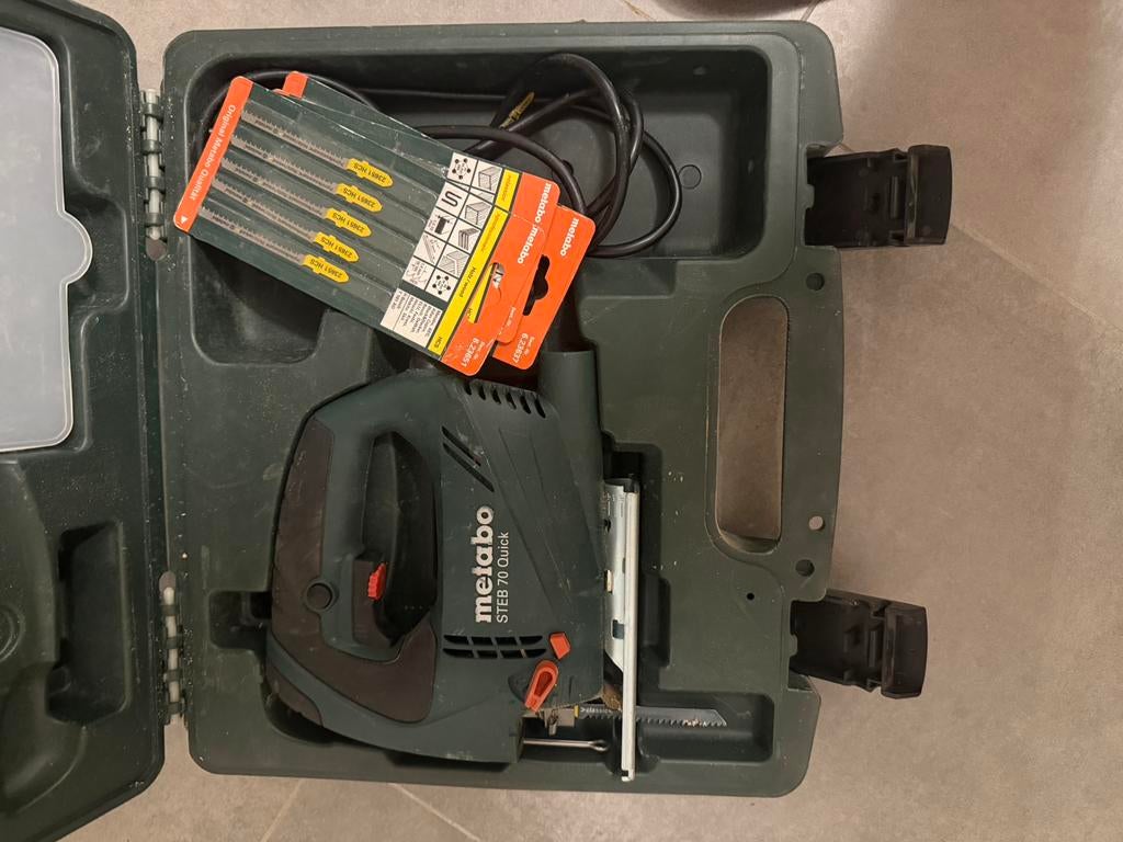 Scie sauteuse ancien modèle, Bricolage & Construction, Outillage | Scies mécaniques, Enlèvement, Scie sauteuse