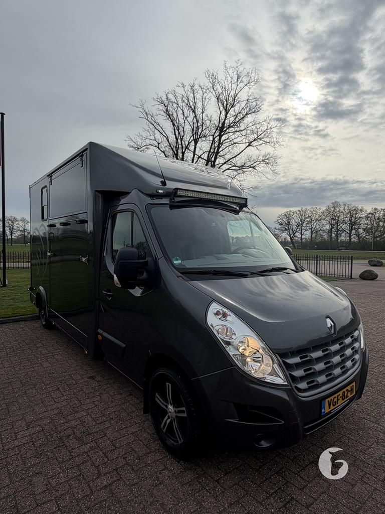 Prachtige Renault paardencamionette, opbouw uit 2020!, Dieren en Toebehoren, Ophalen, Zo goed als nieuw