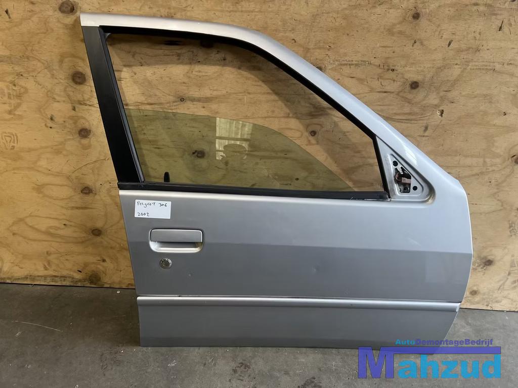 PEUGEOT 306 Hatchback ZILVER EYCC Rechts voor deur 1993-2000, Taurusavenue 1
2132 LS  Hoofddorp, NL, Contact.group@renault.com