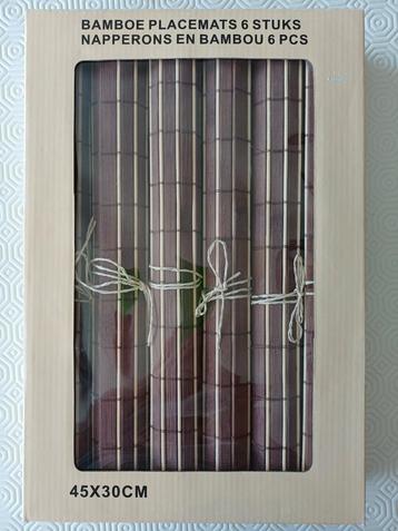 Set placemats en bambou NEUF  beschikbaar voor biedingen