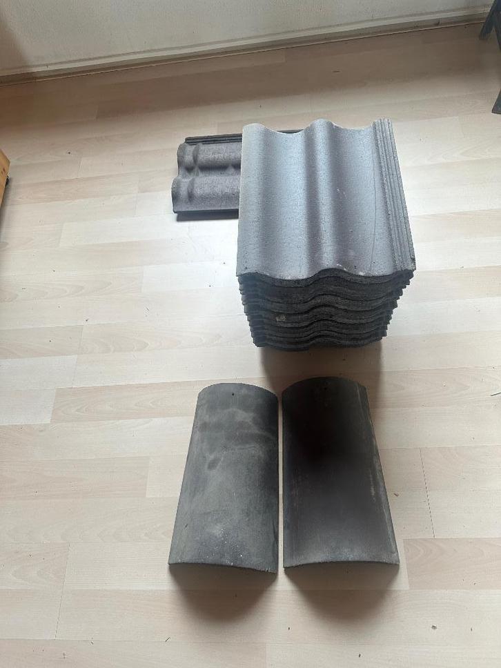 BetondakPan  bruin teewen, Doe-het-zelf en Bouw, Dakpannen en Dakbedekking, Nieuw, Dakpannen, Steen of Klei, Overige kleuren, Ophalen