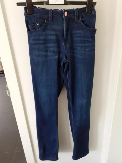 C & A donkerblauwe jeans Maat: 36 Prijs: € 2, Kleding | Dames, Spijkerbroeken en Jeans, Gedragen, W28 - W29 (confectie 36), Blauw