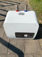 Ariston 15 liter elektrische boiler in uitstekende staat, Ophalen, Zo goed als nieuw, Geiser
