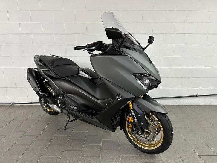 Yamaha Tmax 560 TechMax***Ducati SAMBREVILLE***, Motoren, Motoren | Yamaha, Bedrijf, Scooter, meer dan 35 kW, 2 cilinders, Motorrijbewijs A