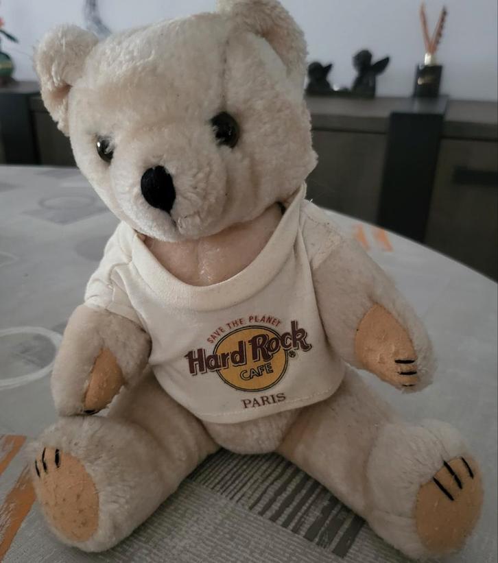 Beertje Hard Rock Café Paris, Verzamelen, Beren en Cherished Teddies, Zo goed als nieuw, Ophalen of Verzenden