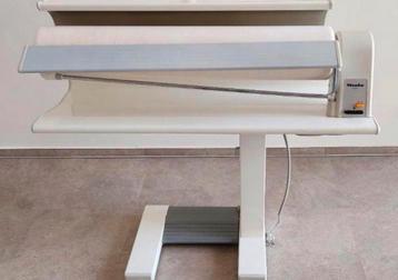Miele strijkmachine Mangel Strijkrol beschikbaar voor biedingen