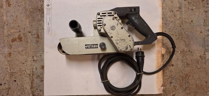 Metabo 6100 bandschuurmachine — 800W — van Duitse makelij, Doe-het-zelf en Bouw, Gereedschap | Schuurmachines, Bandschuurmachine