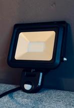 3 zwarte Sencys-projectoren van 20 W met sensor, Huis en Inrichting, Ophalen of Verzenden