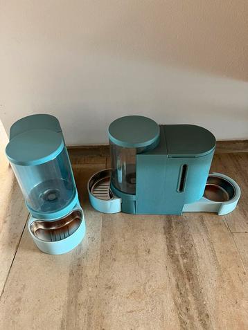 Voer- en drinkbakken (vraagprijs per stuk) beschikbaar voor biedingen