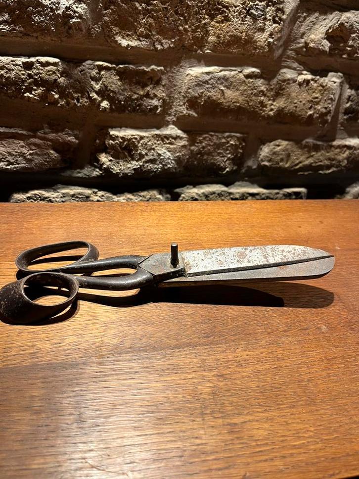 Antieke ijzeren schaar – smeedwerk, Antiek en Kunst, Antiek | Gereedschap en Instrumenten, Ophalen of Verzenden