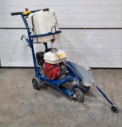 Honda sharky 352 betonzaag vloerenzaag, Doe-het-zelf en Bouw, Gereedschap | Overige machines, Zo goed als nieuw, Ophalen